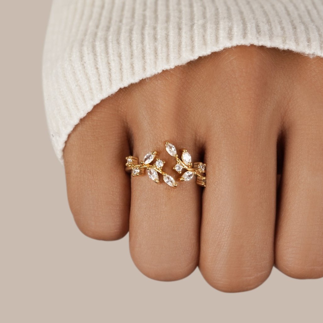 The Vine – Women's 18K Gold Crystal Ring | Huna Signatures