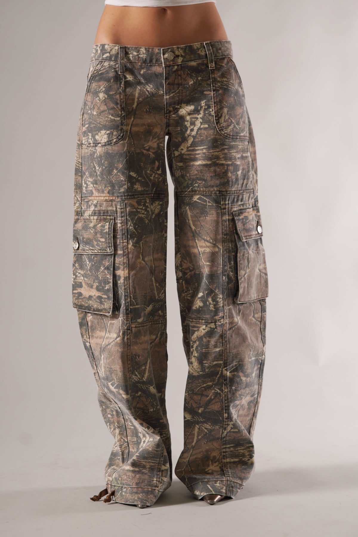 Women's Camo Cargo Pants UK – Utility Pockets | The Robyn | Huna