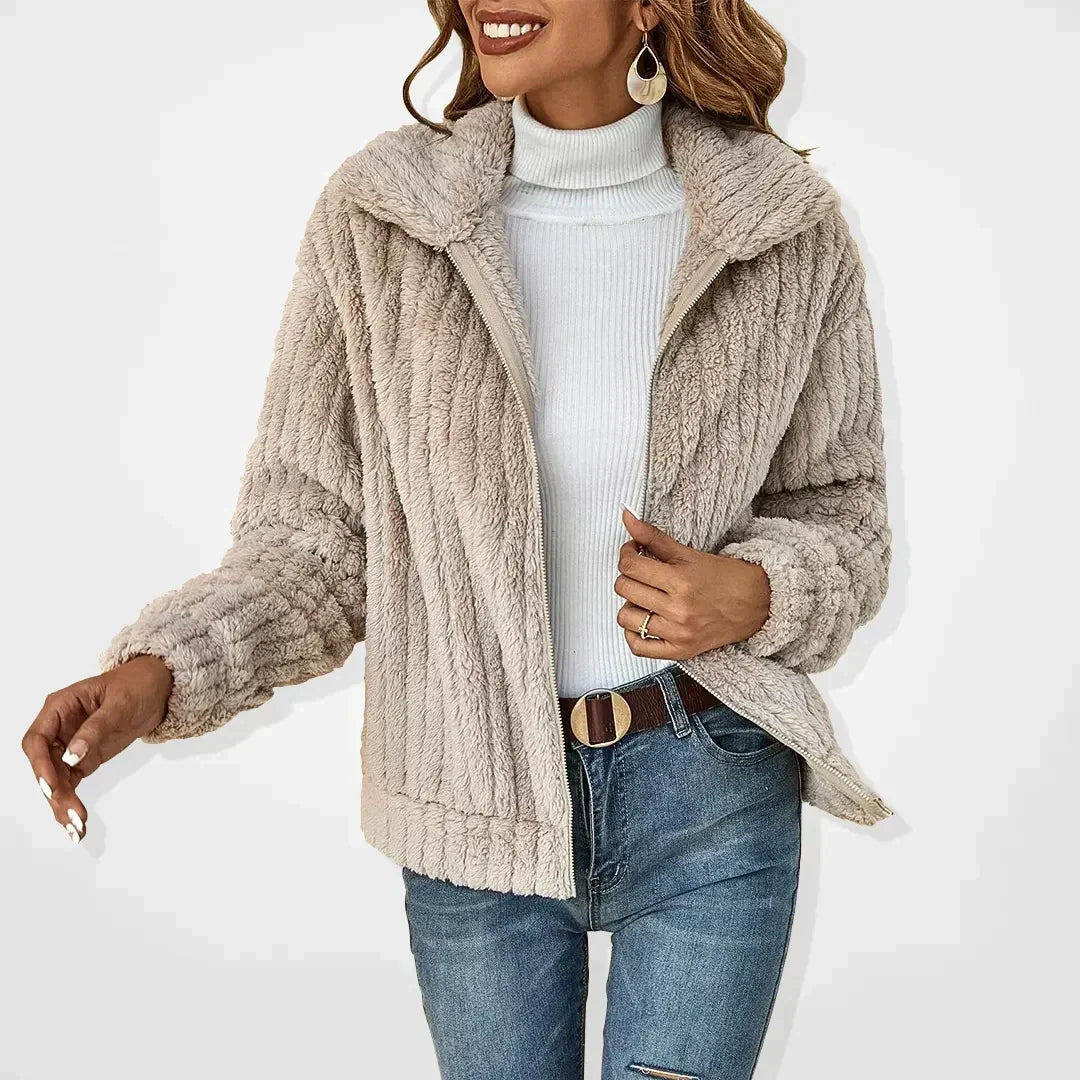 Women's Teddy Fleece Jacket UK – Cosy Zip Front Collar | The Aveline | Huna