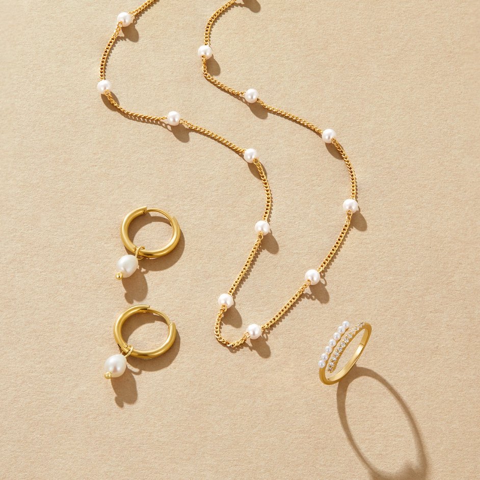 The Bella – Women's Freshwater Pearl Hoop Earrings | Huna Signatures