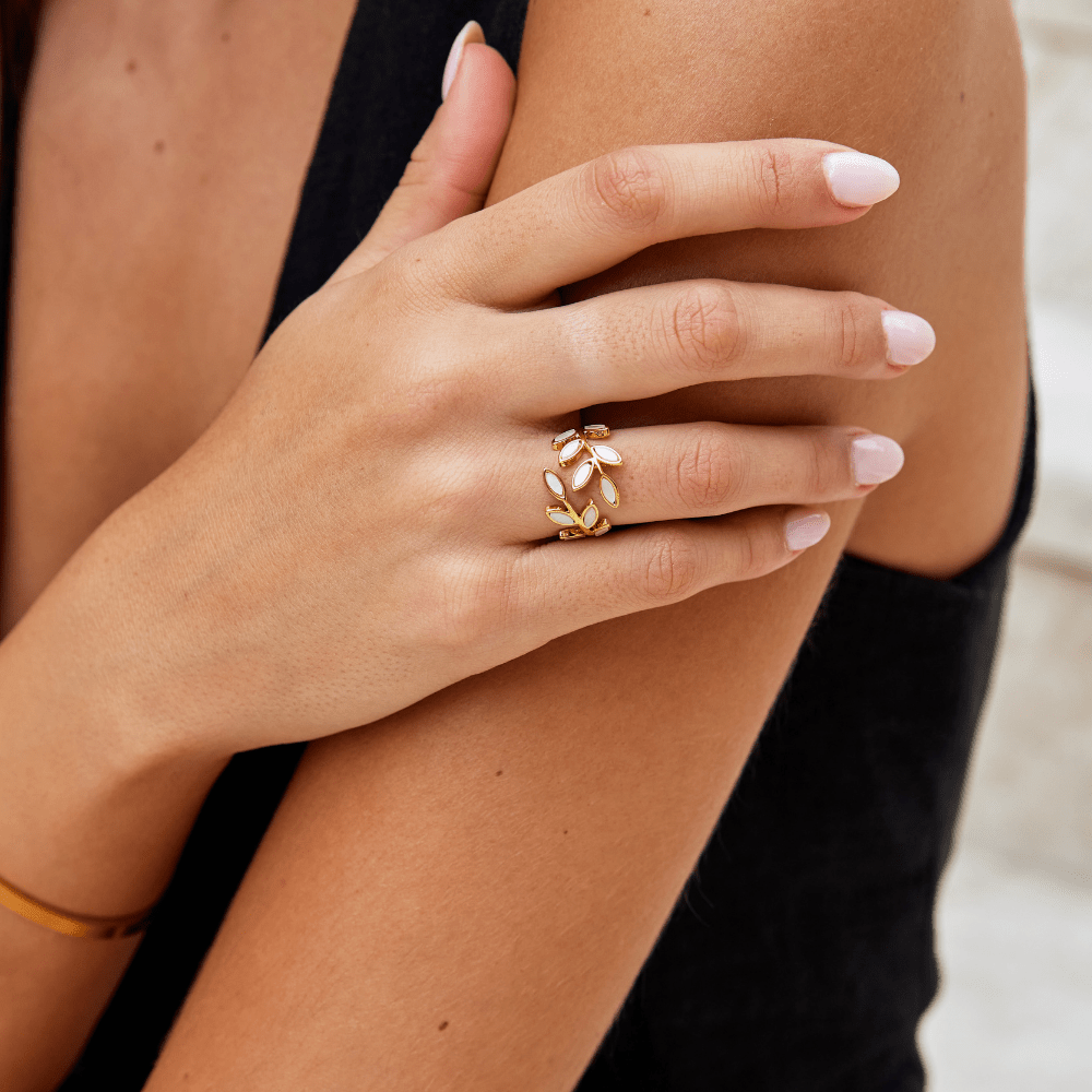 The Leaf – Women's Gold Leaf Ring | Huna Signatures