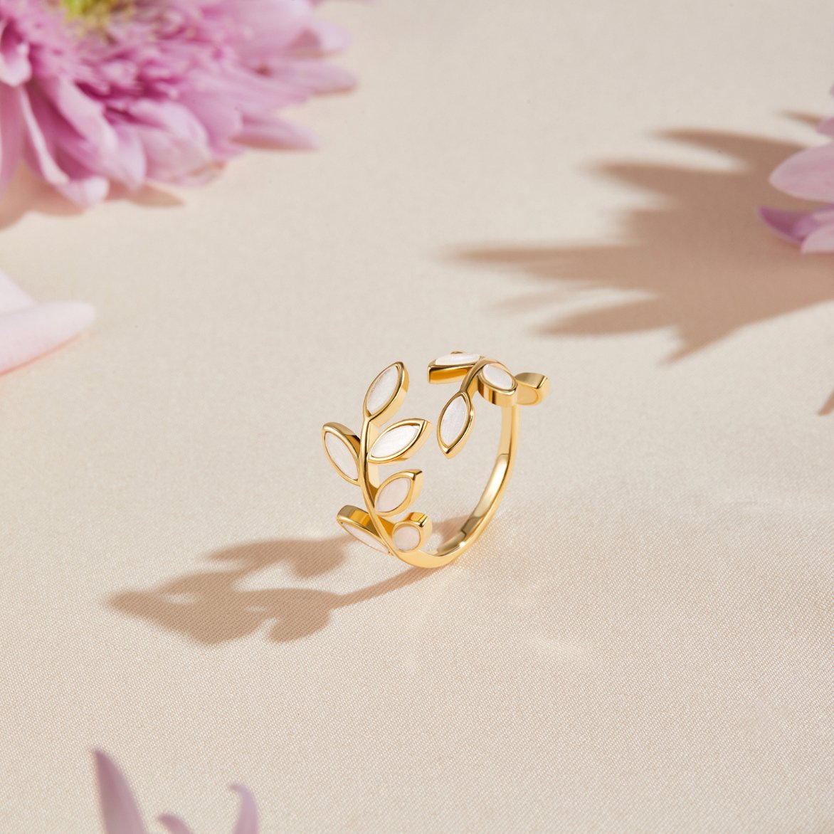 The Leaf – Women's Gold Leaf Ring | Huna Signatures