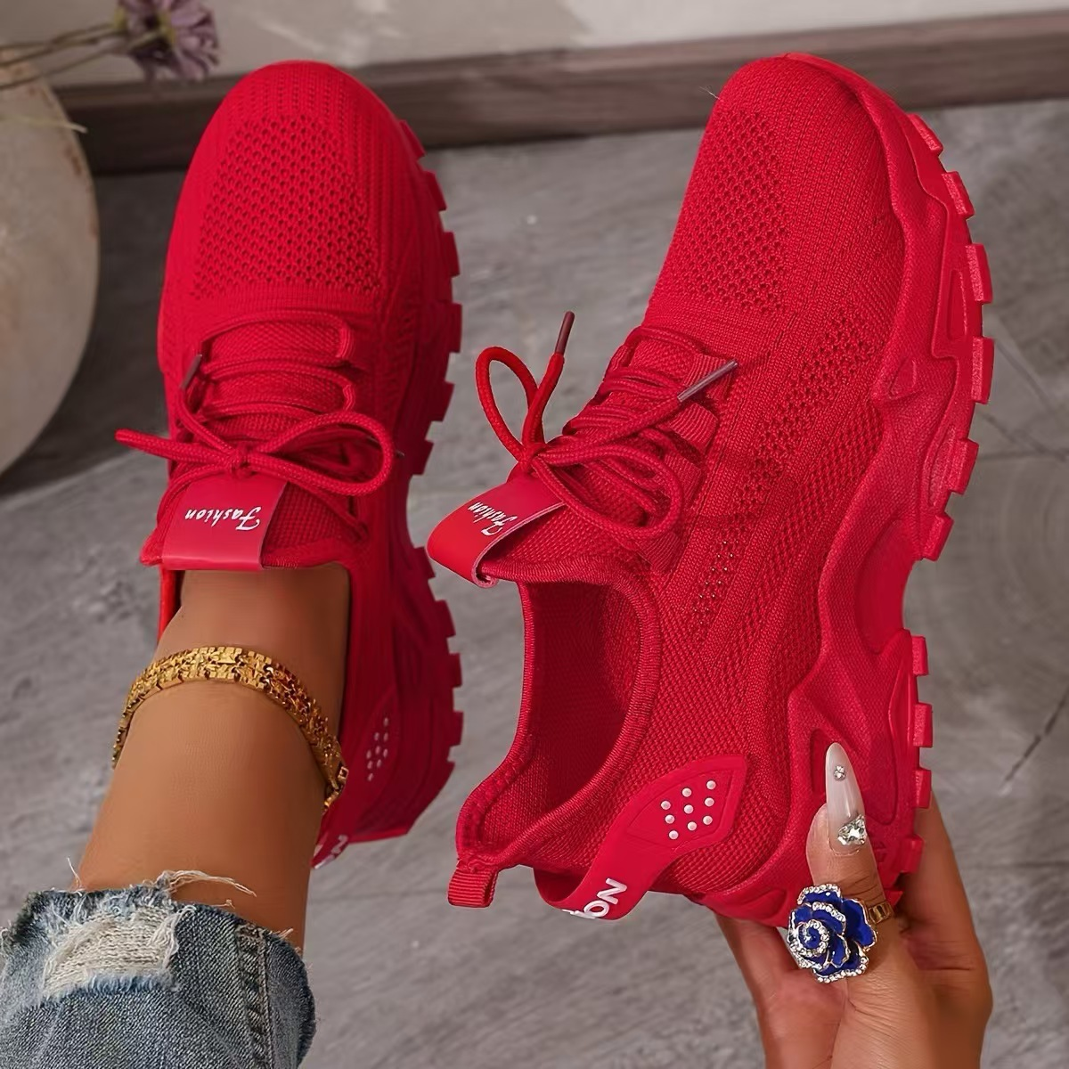 Women's Orthopedic Sneakers – Arch Support & Cushioned | The Maica | Huna