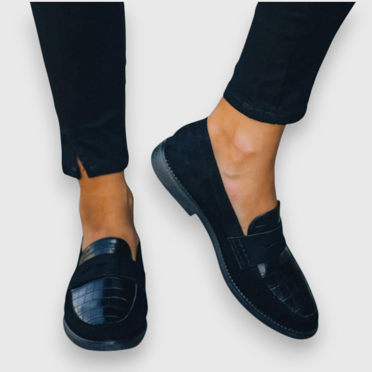 Women's Orthopedic Loafers UK – Padded Insole | The Marie | Huna