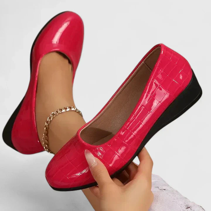 Women's Orthopedic Shoes UK – Pain-Free Walking | The Miryahh | Huna