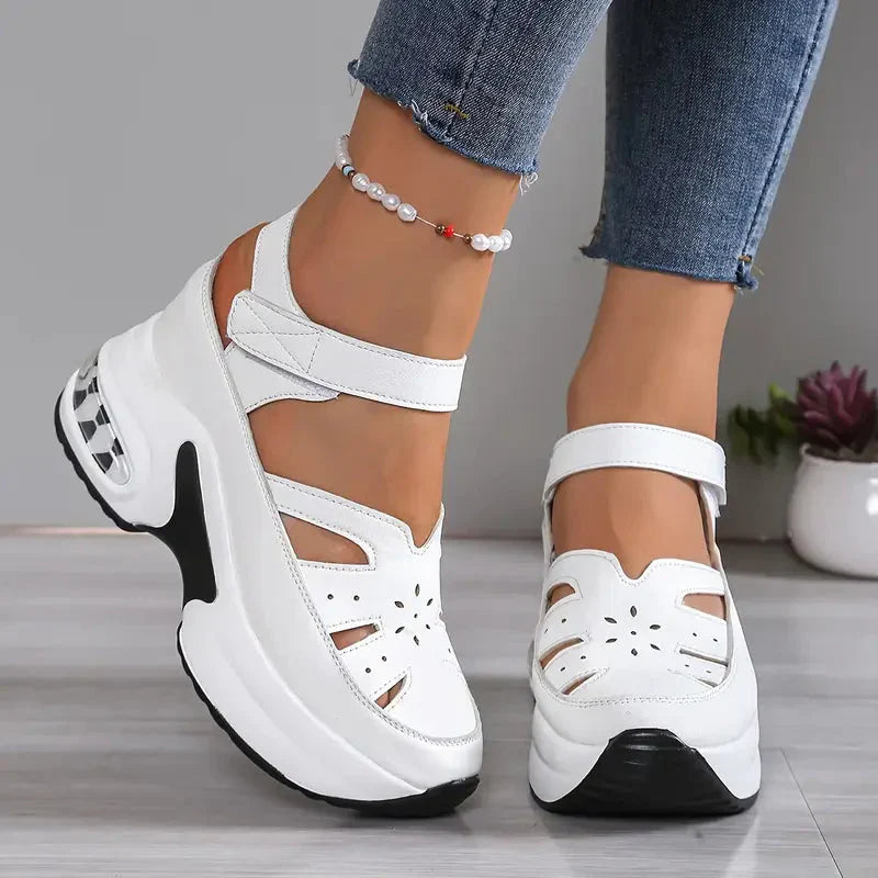 Women's Orthopedic Sandals – All-Day Comfort | The Riva | Huna