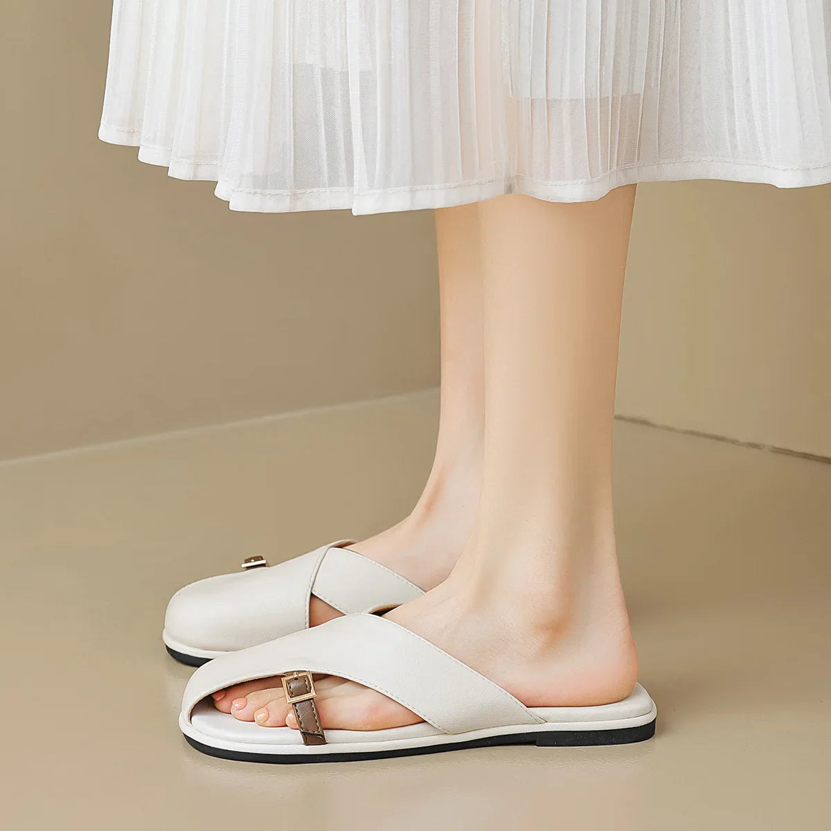Women's Crisscross Flat Sandals – Leather Strap | The Vienna | Huna