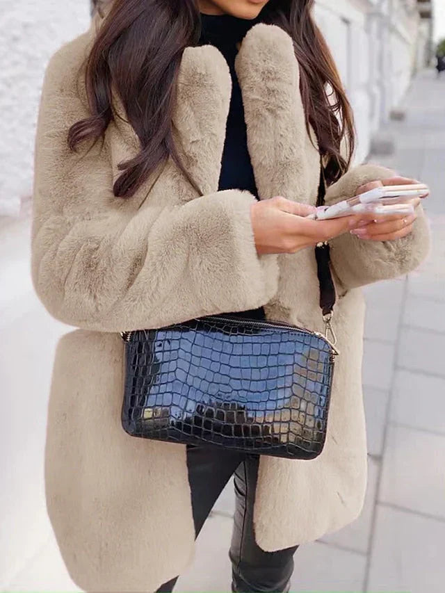 Women's Cozy Teddy Coat UK – Elegant Warm Winter Outerwear | The Noelia | Huna