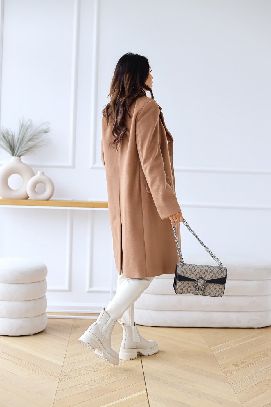 Women's Wool Blend Coat UK – Elegant Long Winter Outerwear | The Ottavia | Huna