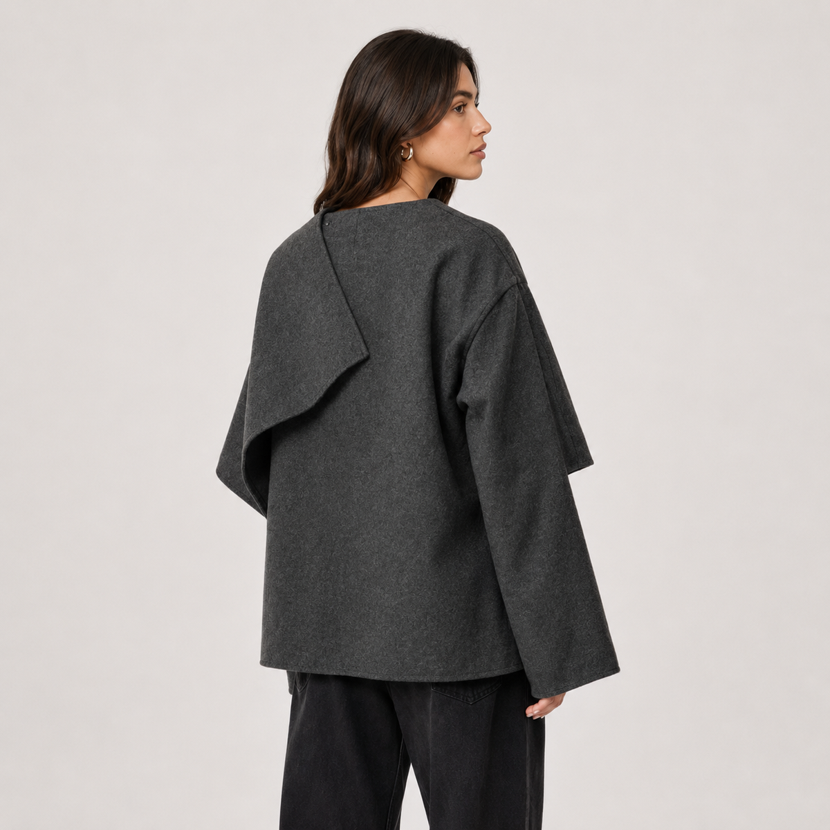 Women's Cape Coat UK – Relaxed Fit Cozy Everyday Winter | The Nerys | Huna