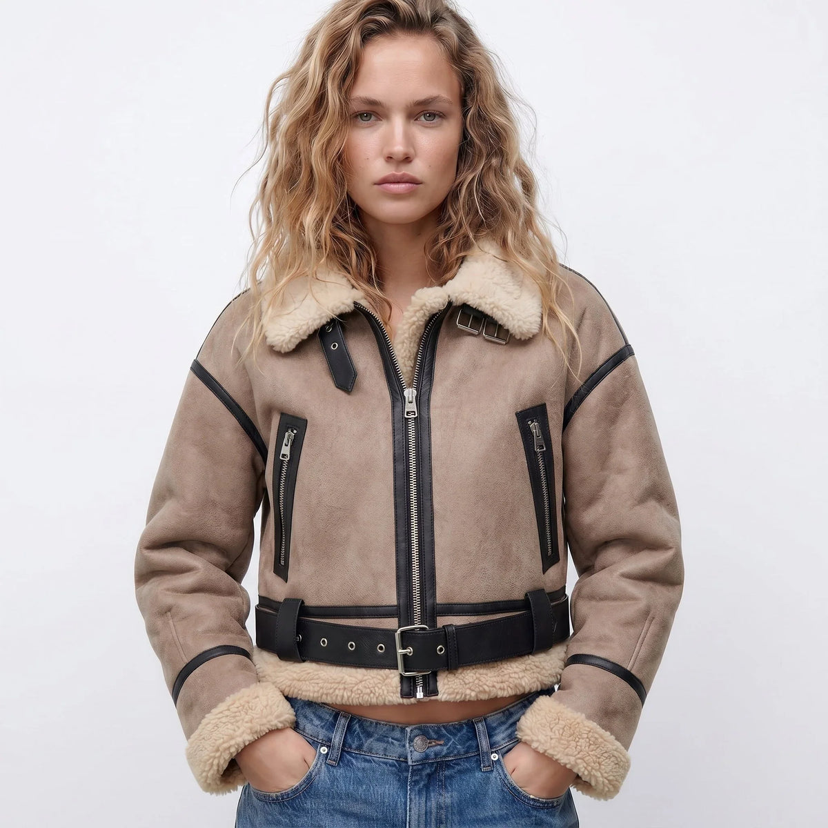 Women's Shearling Bomber Jacket in brown – The Florienne side view 1