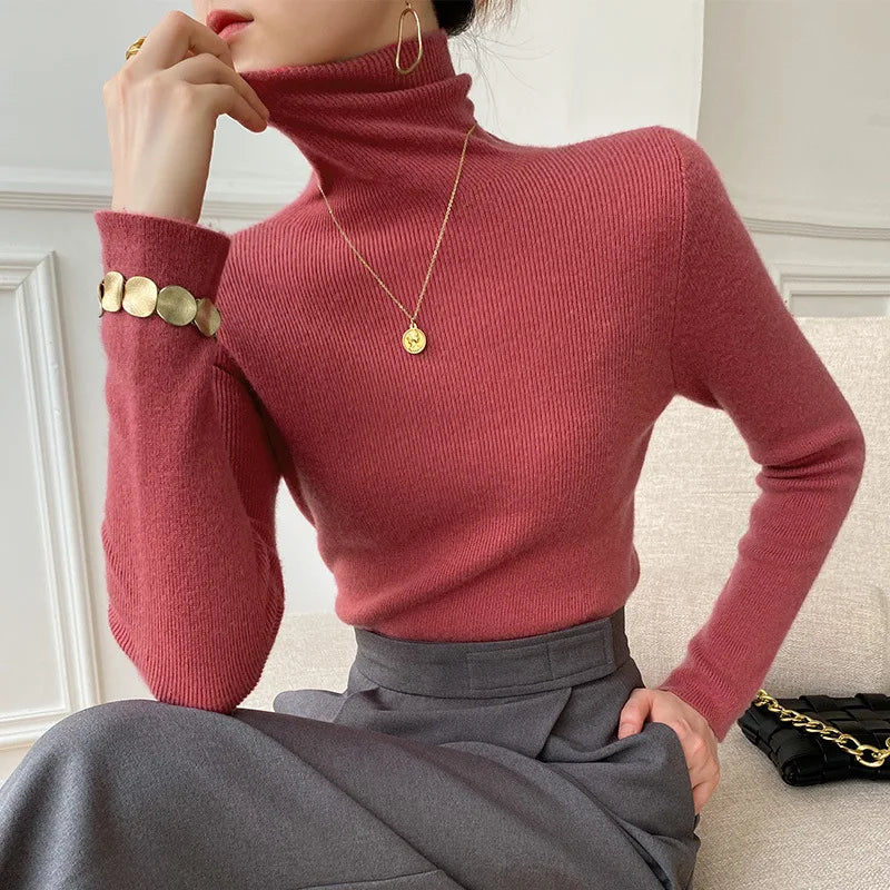 Women's Cashmere Roll Neck Jumper UK – lightweight layer, view 2