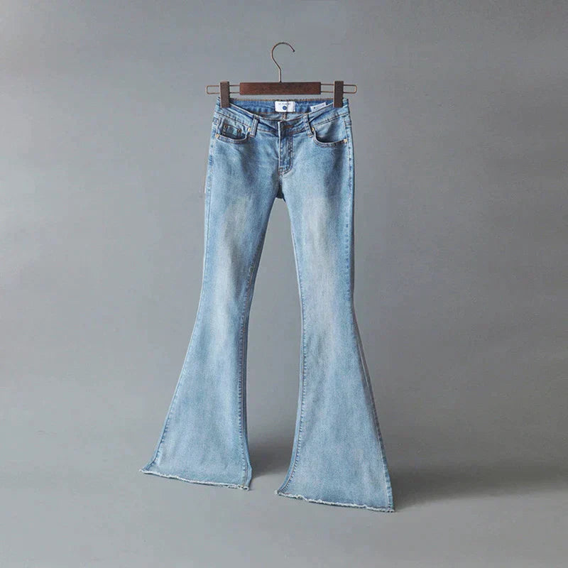 Women's Flared Jeans UK – vintage wash, view 2
