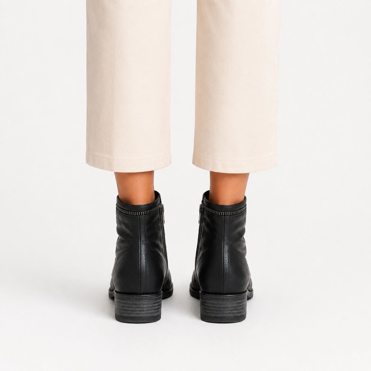 Women's Comfortable Ankle Boots with Leather Look and Side Zipper 3