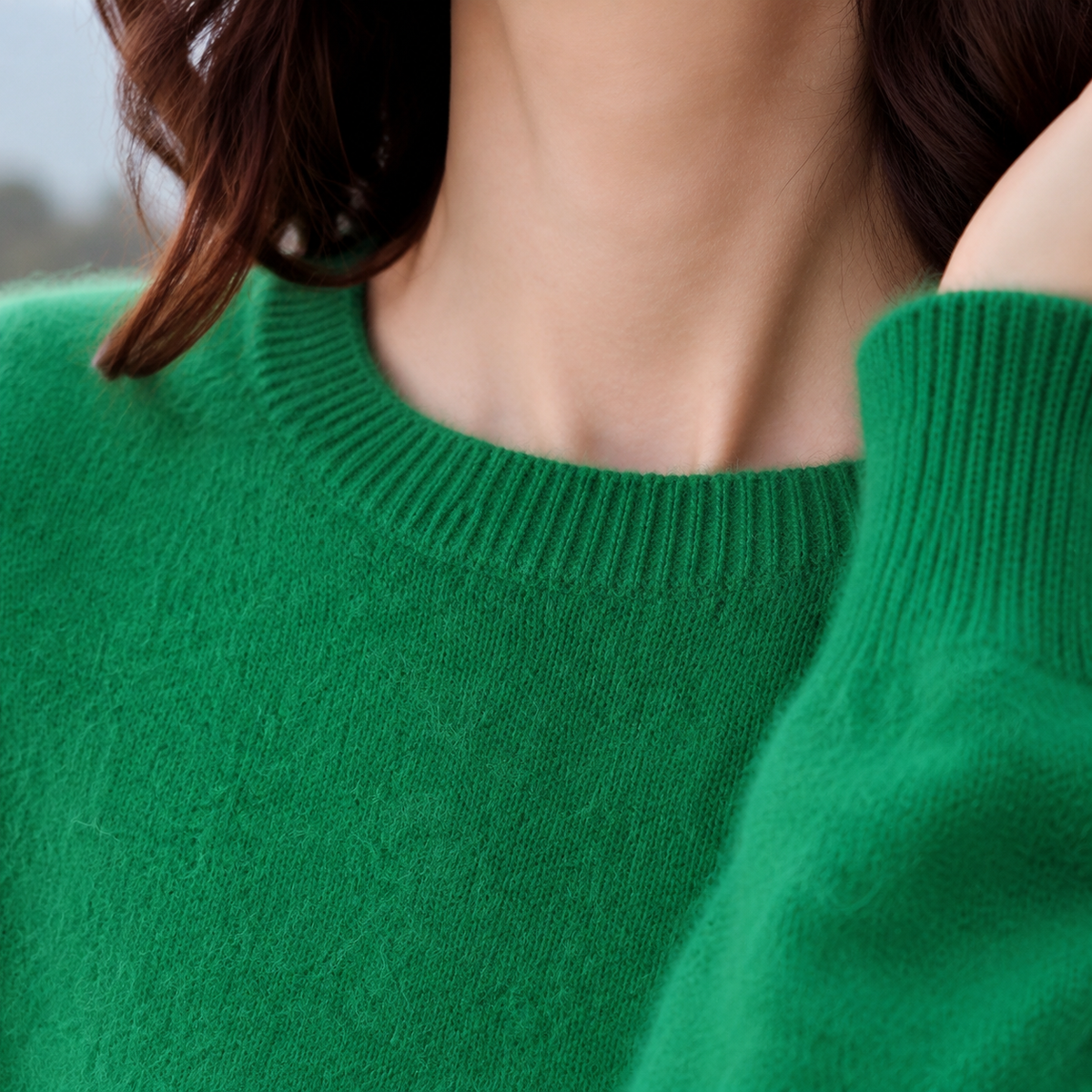 Women's Cashmere Crew Neck Jumper – soft everyday knit – product view 3