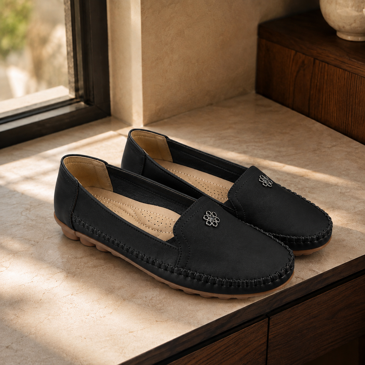 Women's Orthopaedic Leather Loafers – flexible walking fit, view 5 | The Rhiannon | Huna